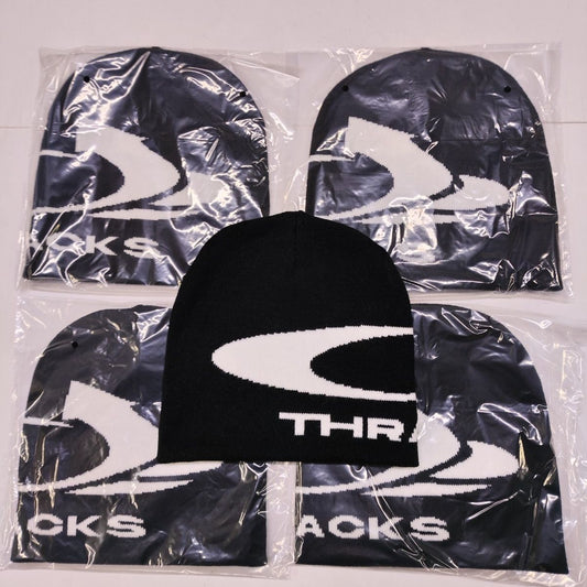 THRACKS Reversible beanies ￼